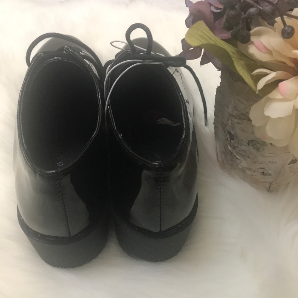 Women Madden Girl Written Platform casual Shoes - Picture 3 of 5